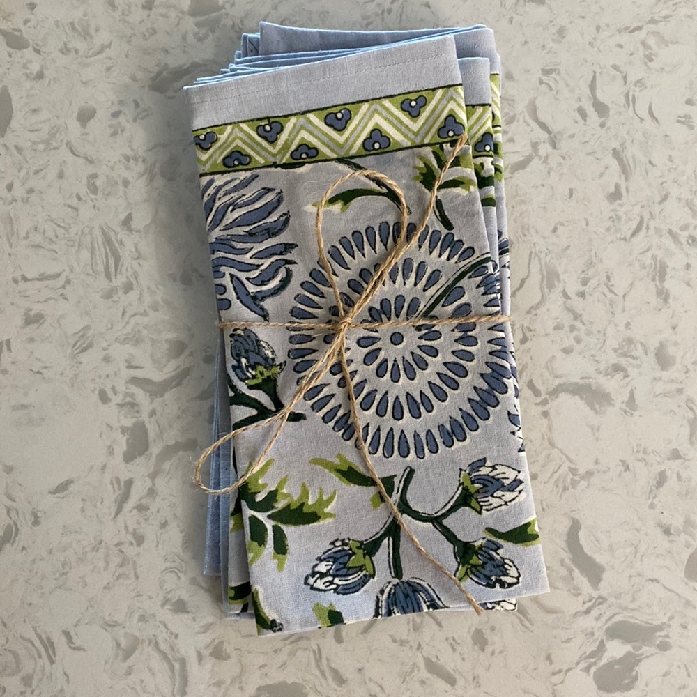 NWOT Table napkins
